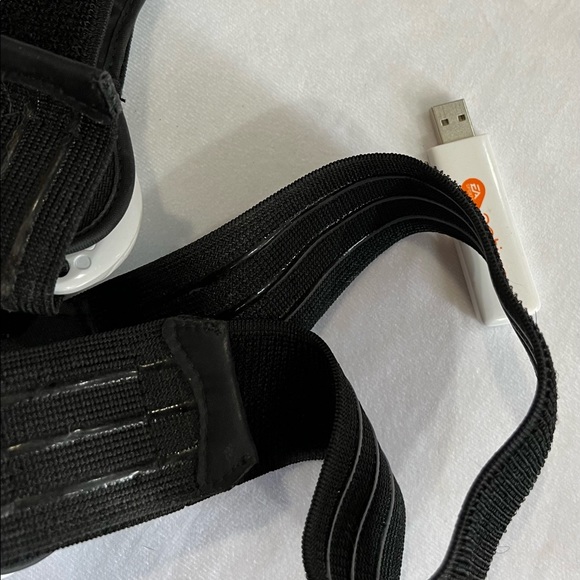 Wii - Picture 2 of 4